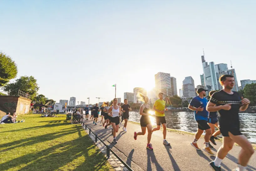  The Role of Public Spaces in Healthy Cities